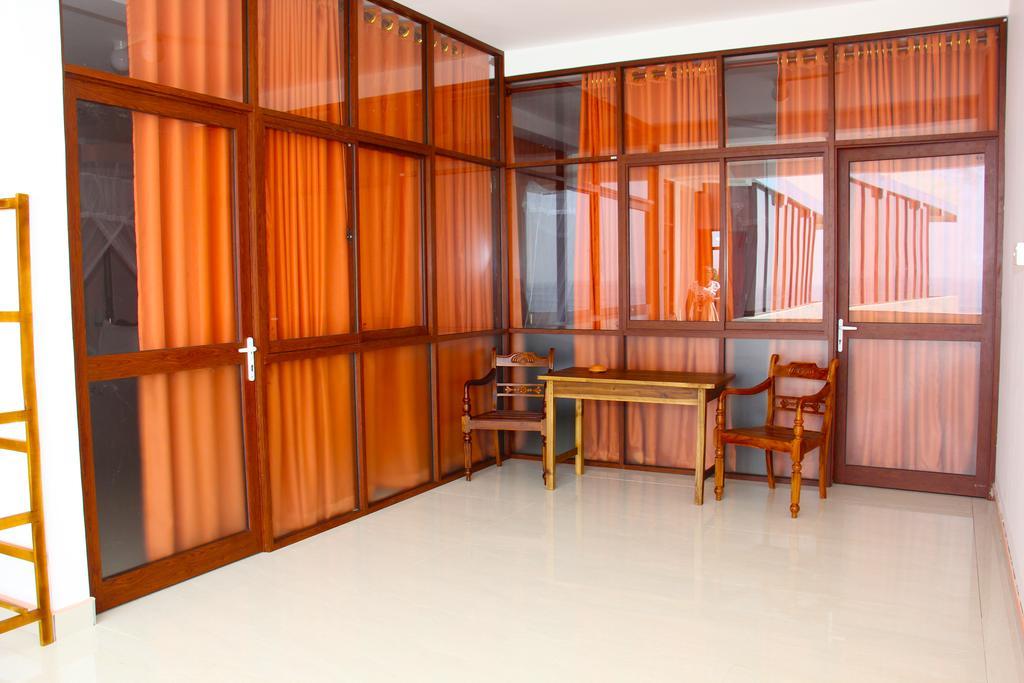 Paradise Beach Resort & Diving School Mirissa Exterior foto